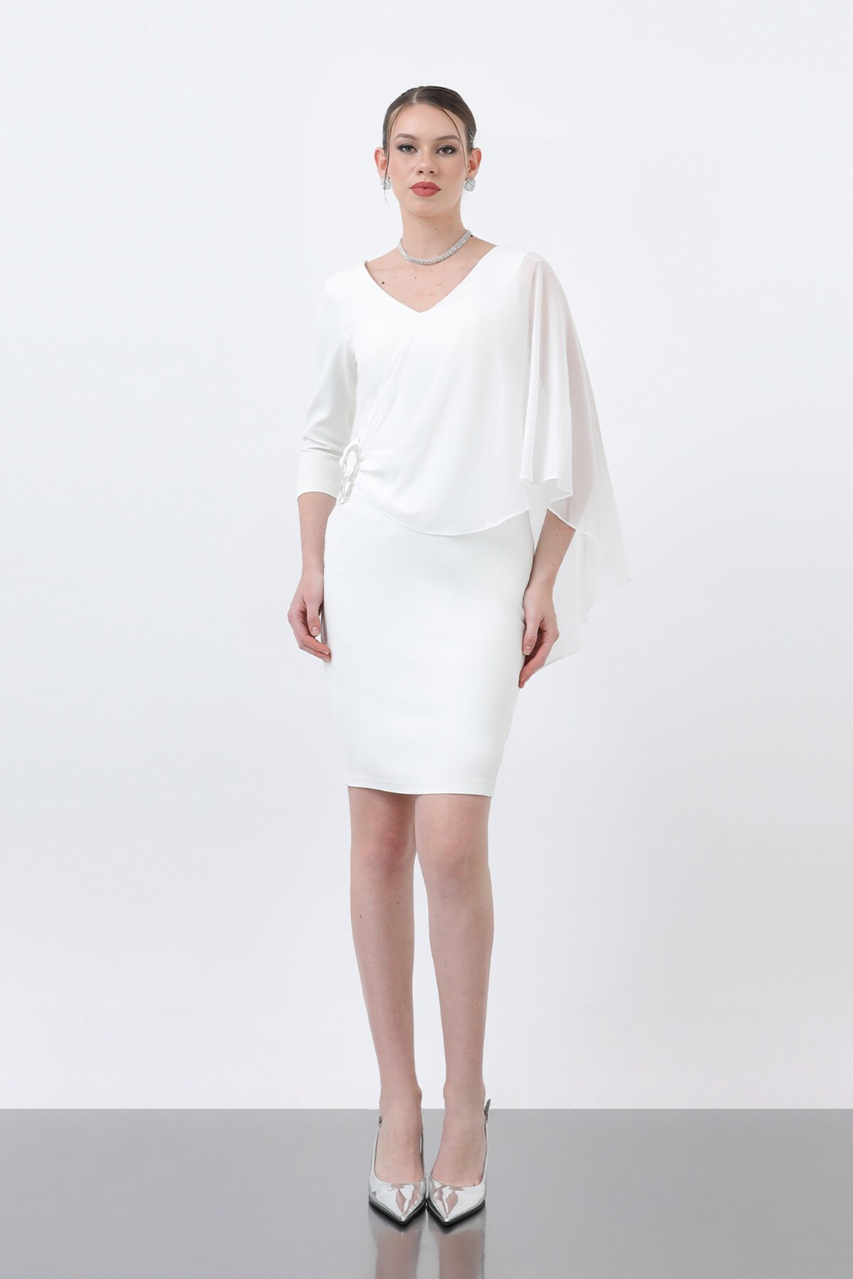 Broş Detaylı Kalem Elbise - 1664