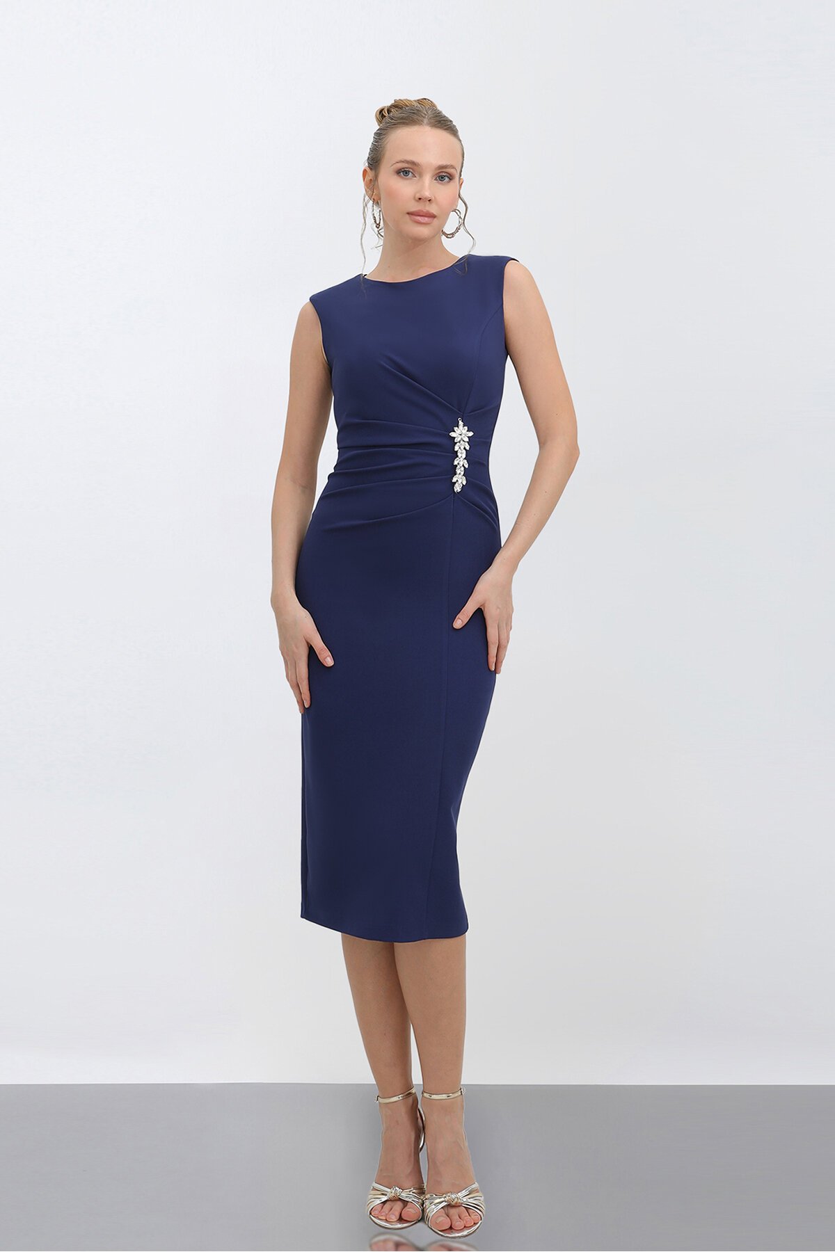 Broş Detaylı Kalem Elbise - 1792