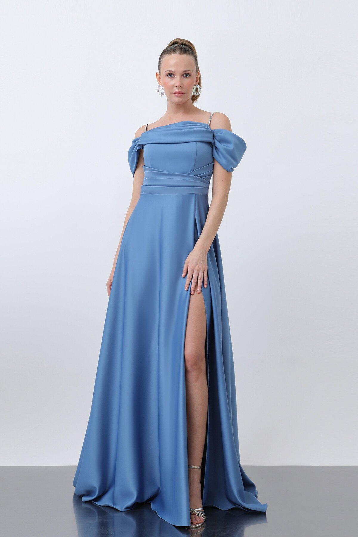 Drape Detaylı Yırtmaçlı Elbise - 1440