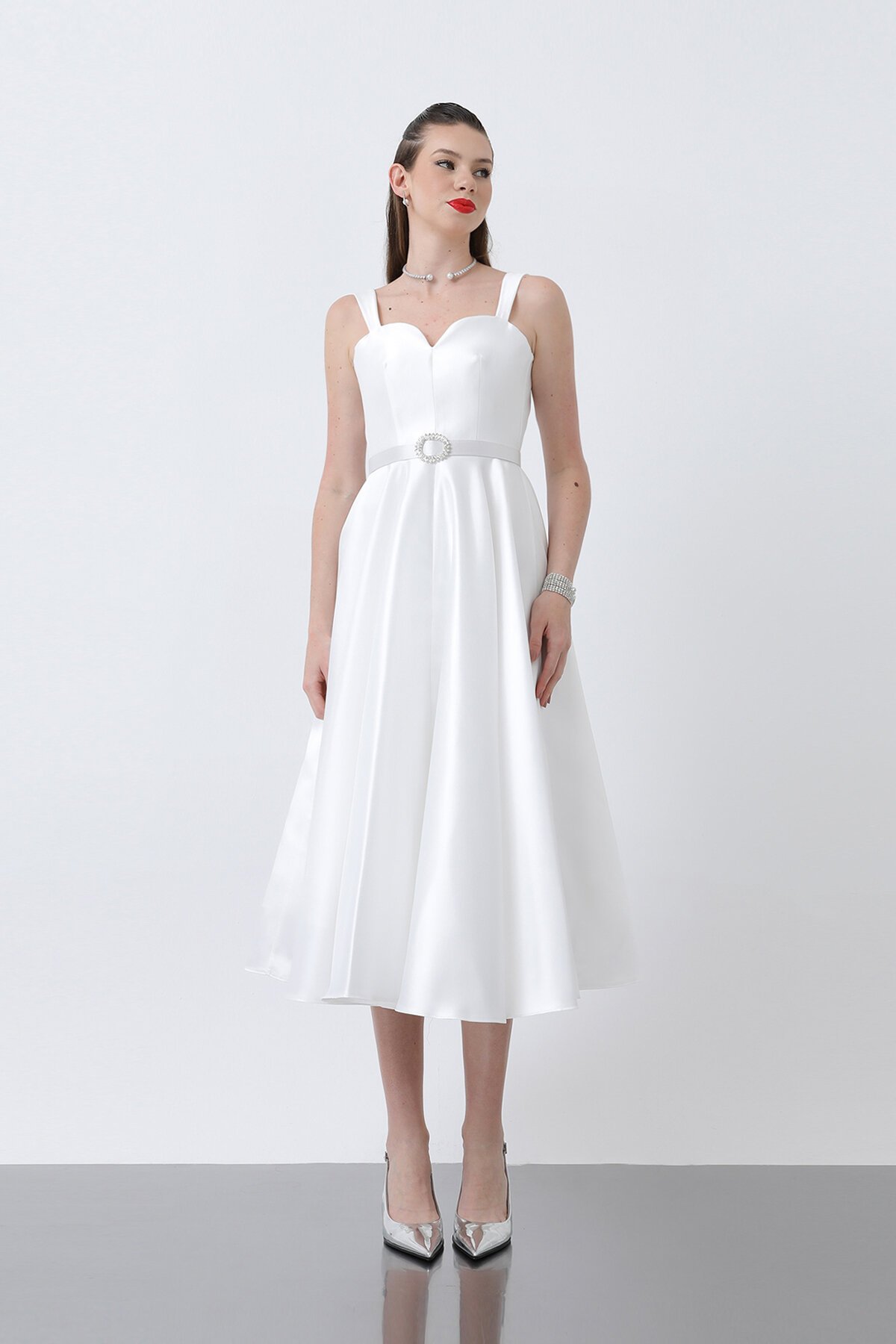 Kalp Yakalı Kemer Detaylı Midi Elbise - 1826