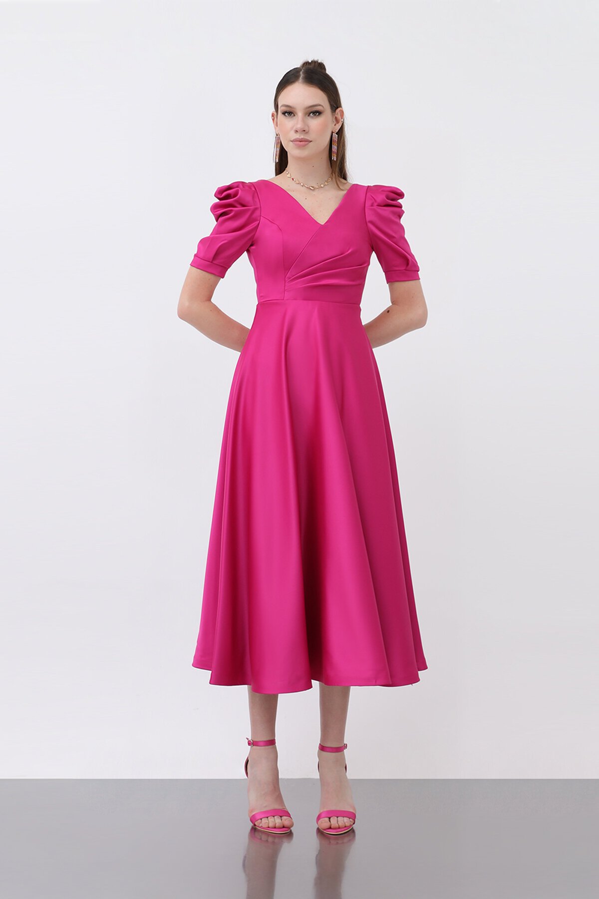 Kol Detaylı Midi Elbise - 1632