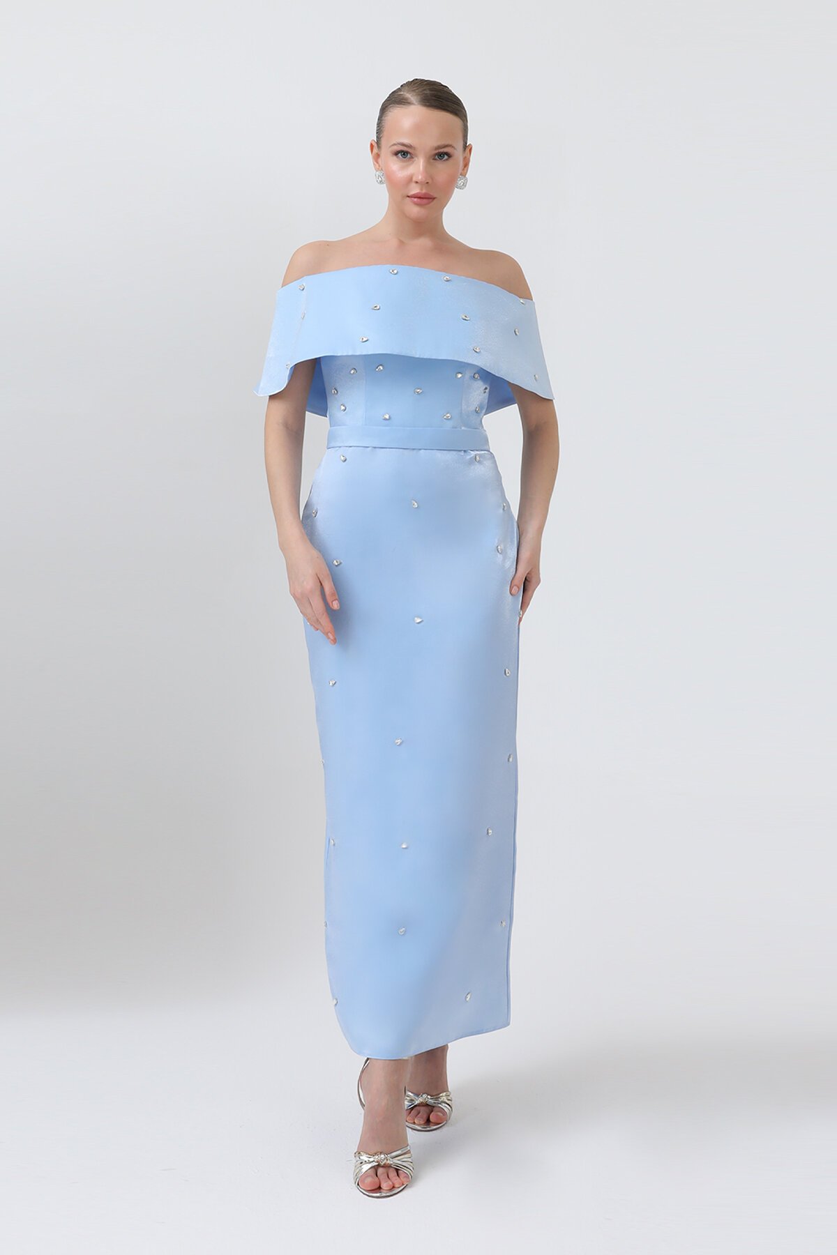 Taş İşlemeli Kayık Yakalı Elbise - 1796