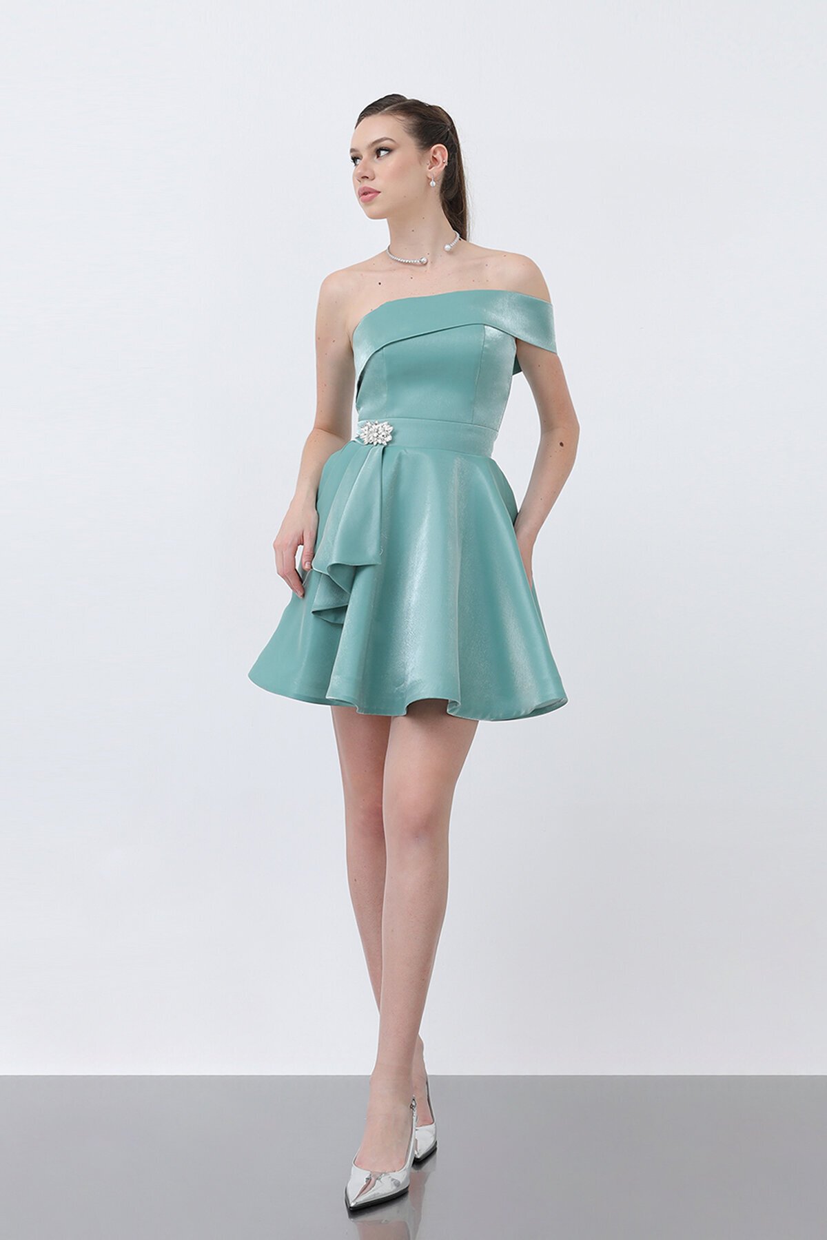 Broş Detaylı Mini Elbise - 1738