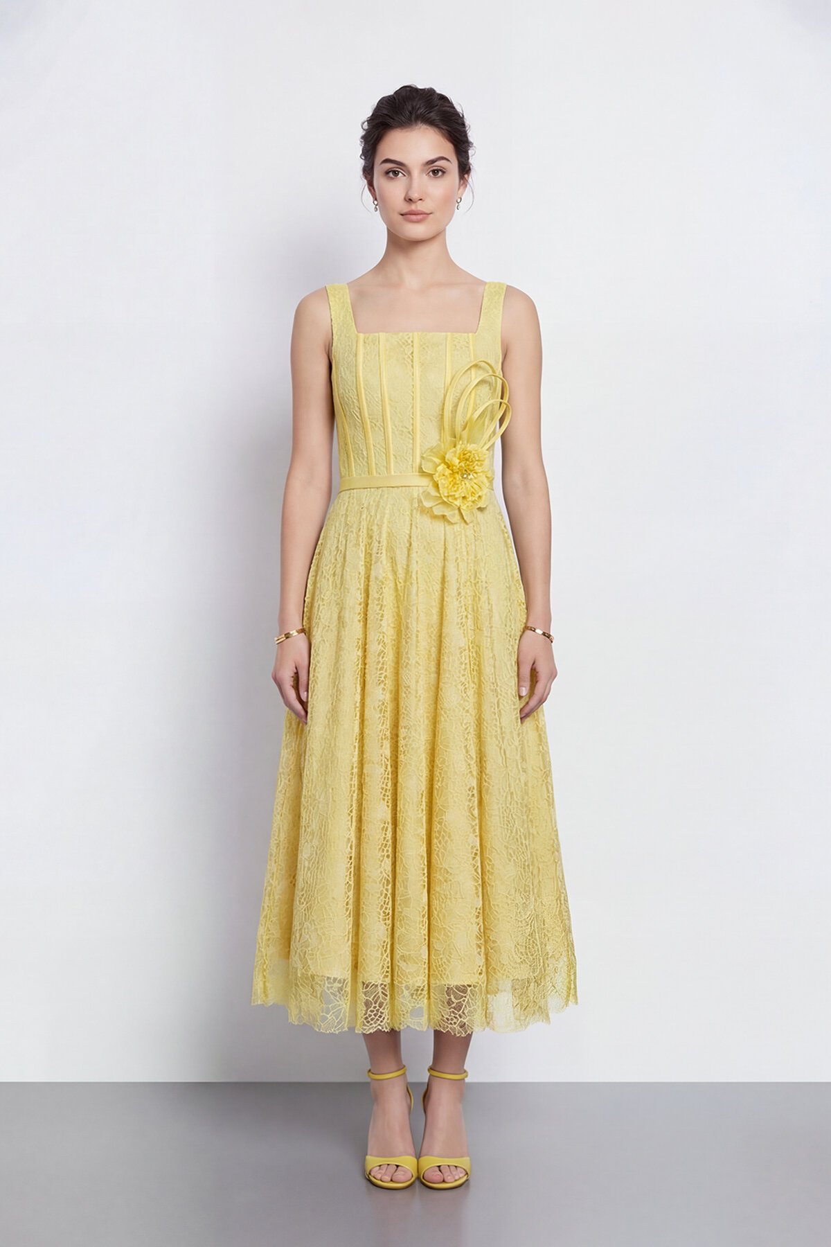 Çiçek Aksesuarlı Dantel Abiye - 2086