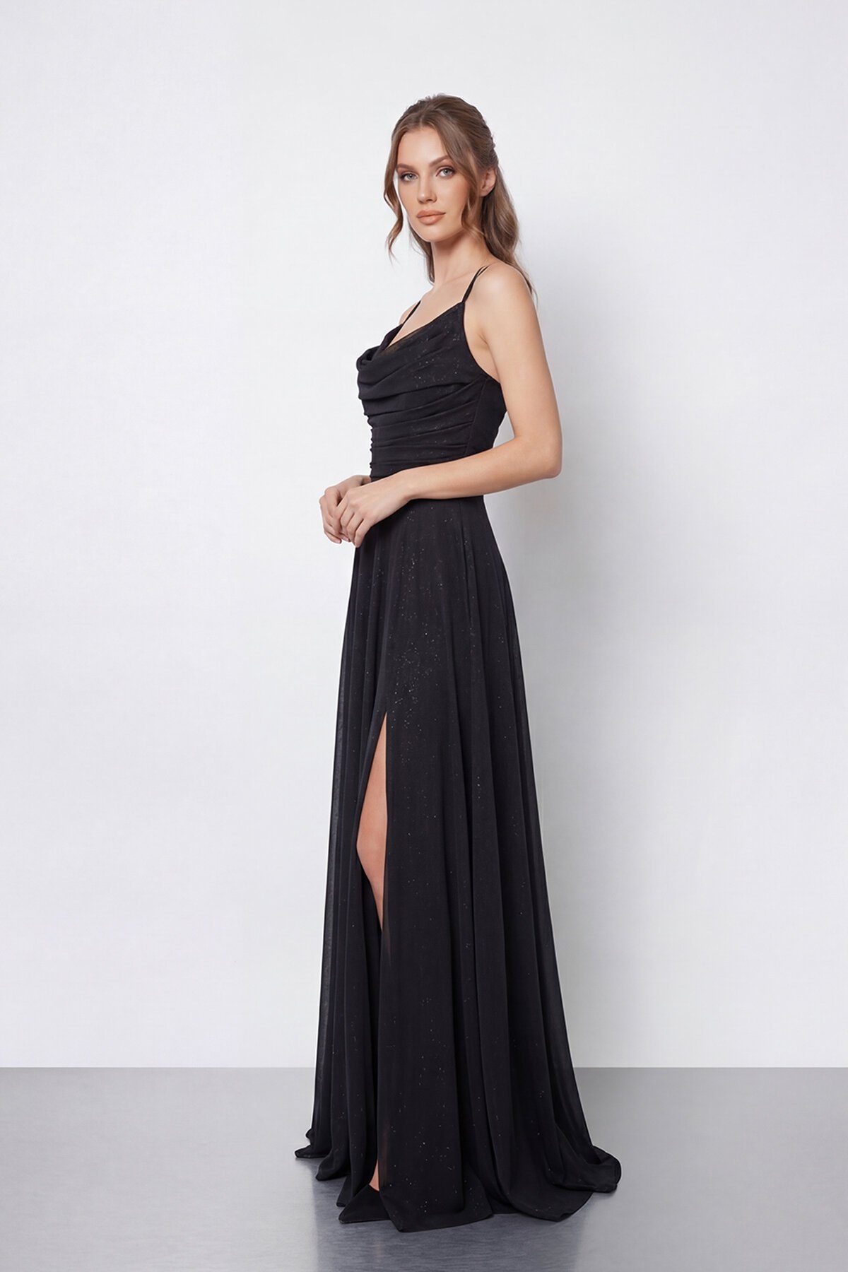 Dökümlü Yaka ve Yırtmaç Detaylı Işıltılı Uzun Abiye - 2042