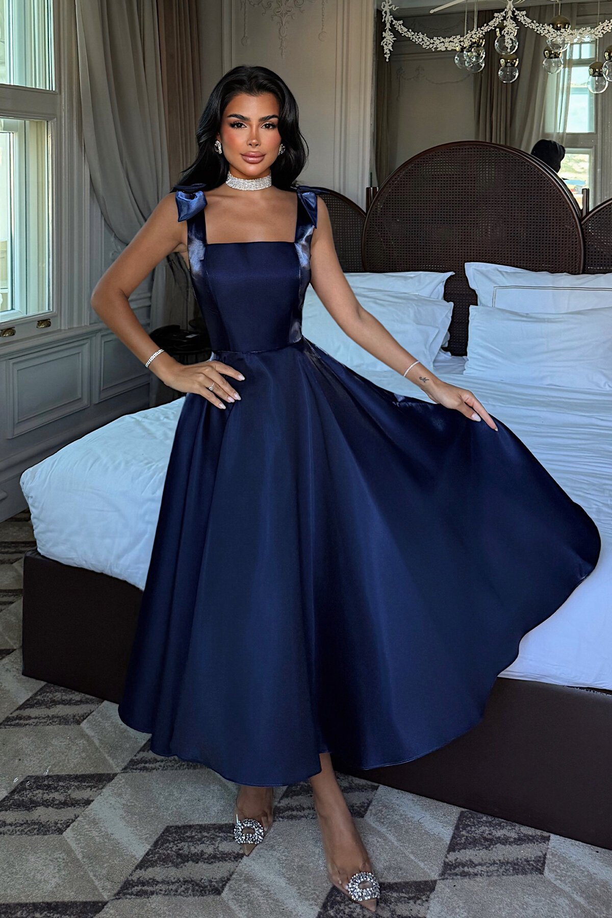 Fiyonk Askılı Midi Elbise - 1789