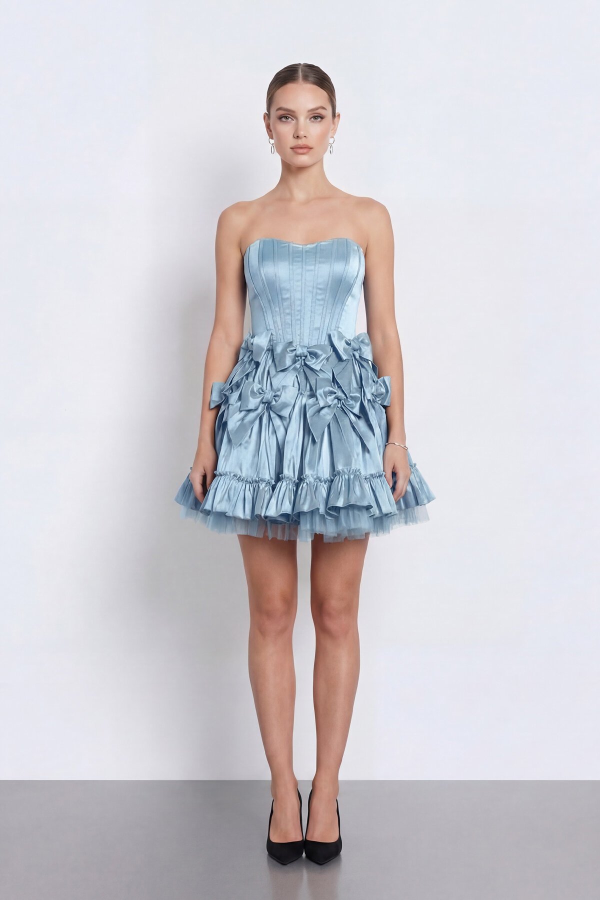 Fiyonk İşlemeli Straplez Korseli Mini Abiye - 2144