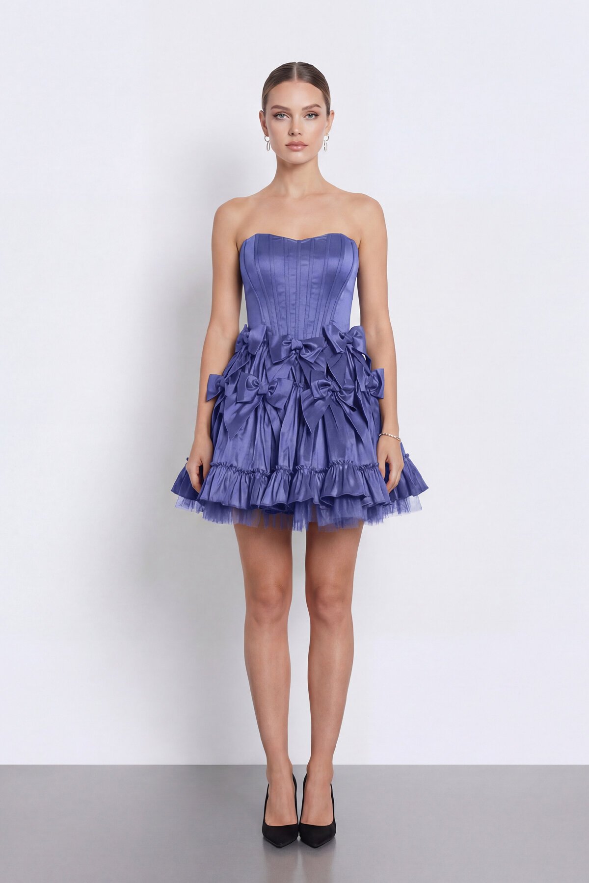 Fiyonk İşlemeli Straplez Korseli Mini Abiye - 2144