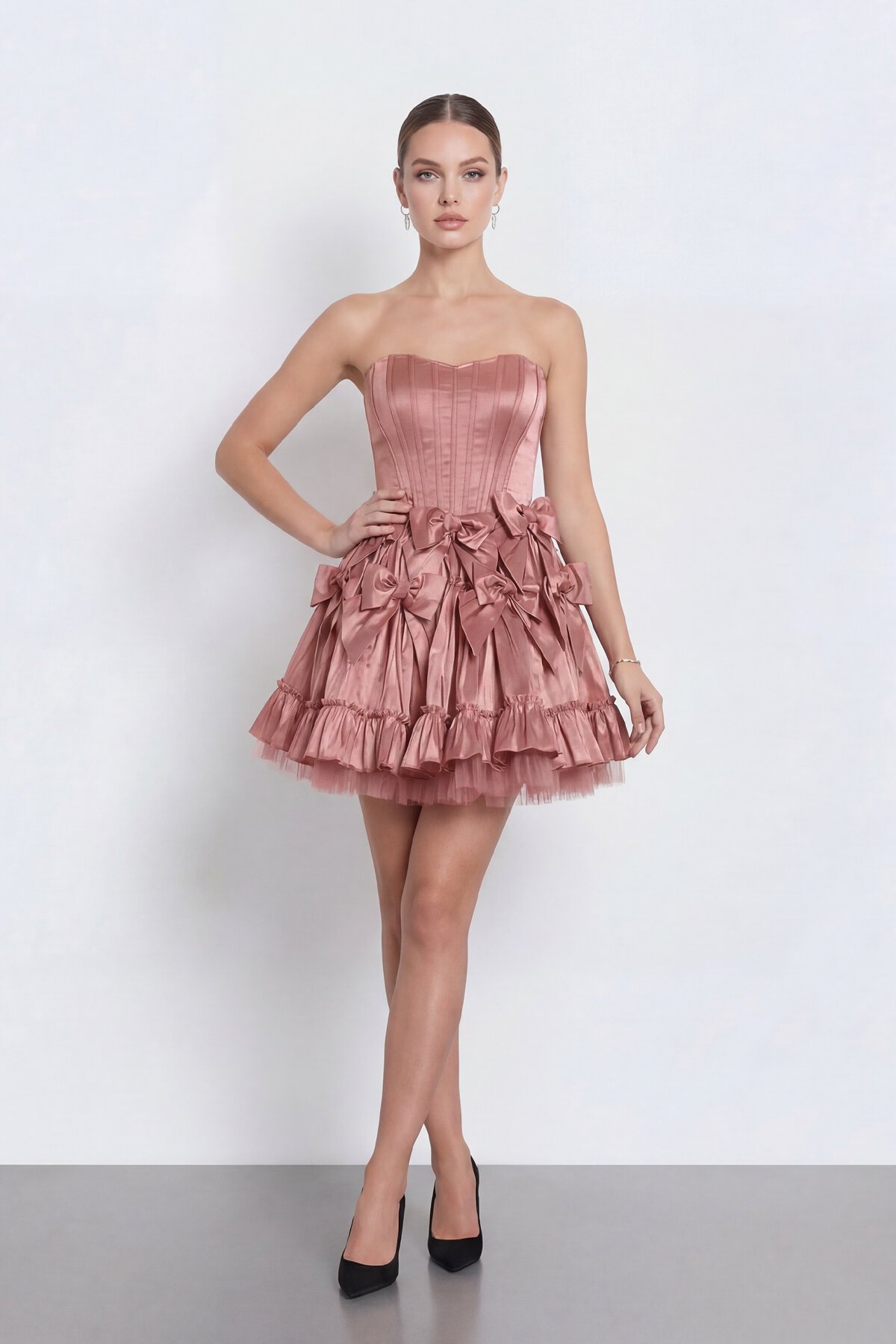 Fiyonk İşlemeli Straplez Korseli Mini Abiye - 2144