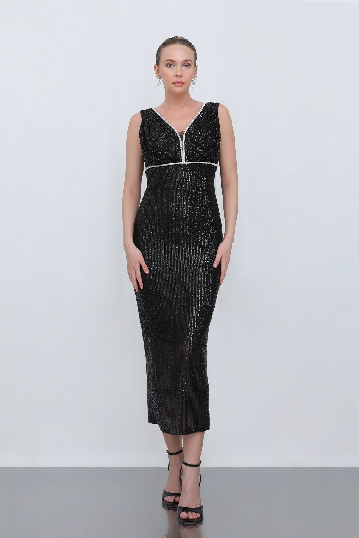 Göğüs Detaylı Payetli Midi Elbise - 1706