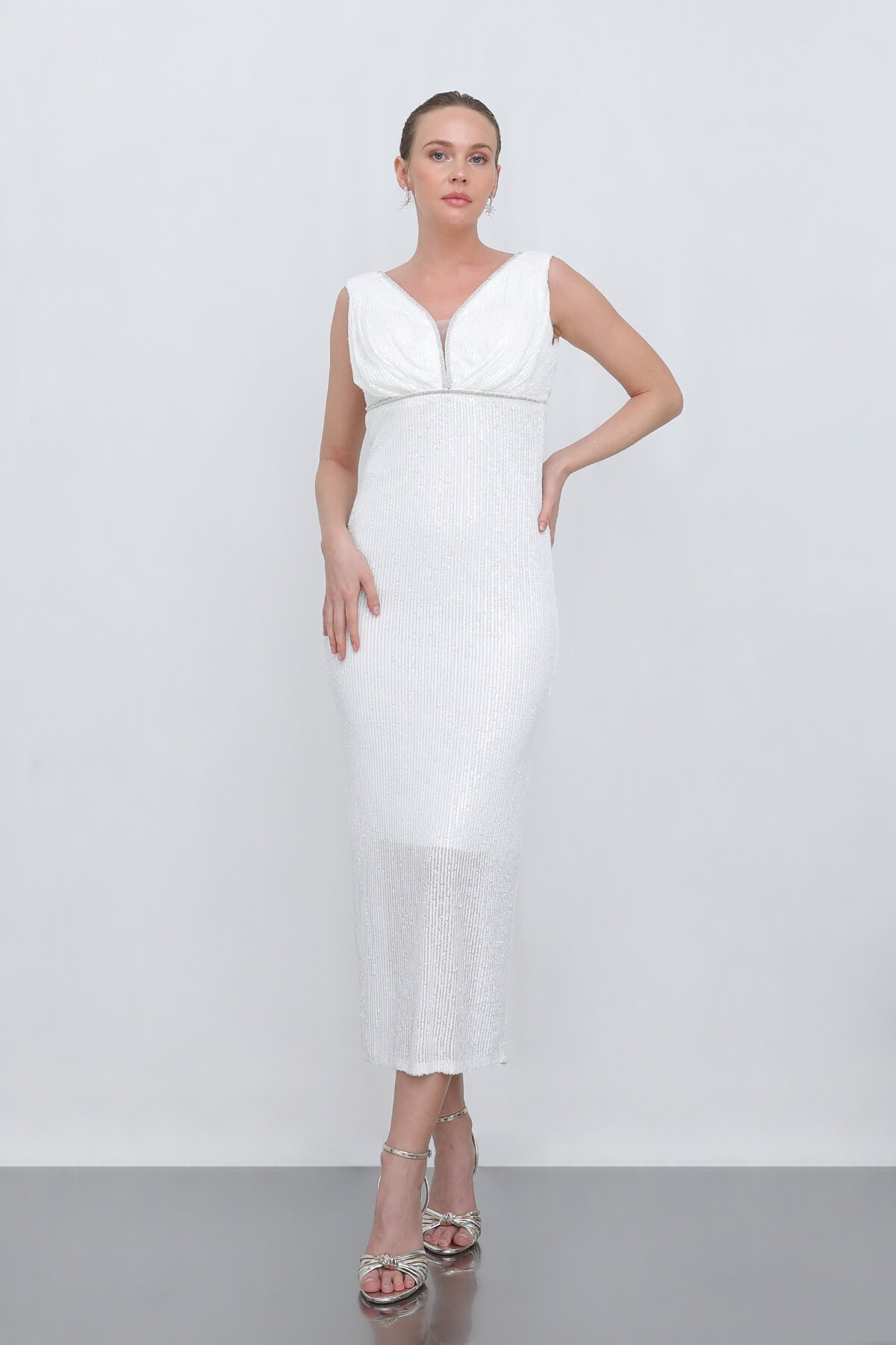 Göğüs Detaylı Payetli Midi Elbise - 1706