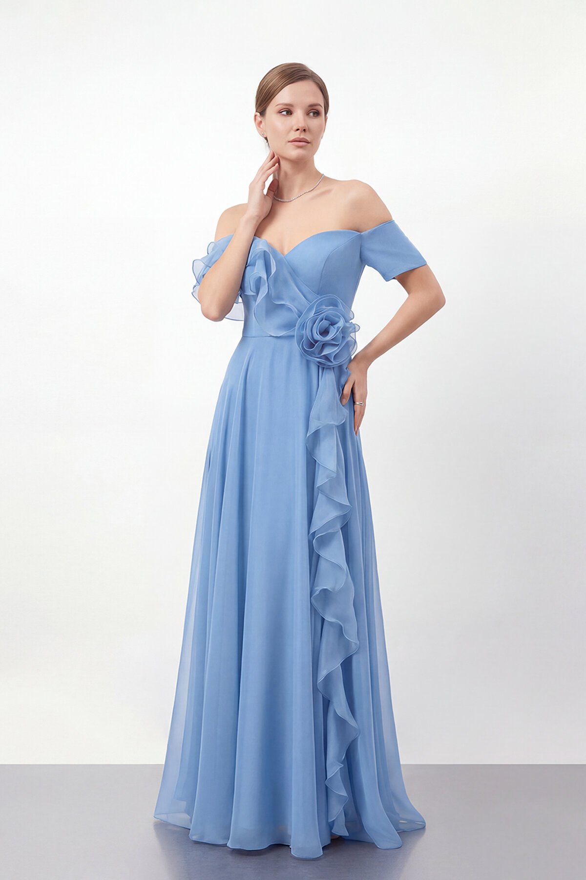 Gül Detaylı Volanlı Şifon Uzun Abiye - 1996