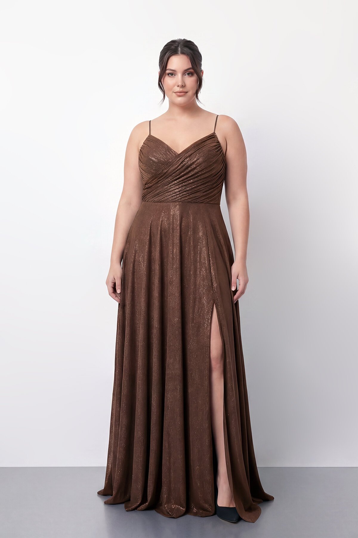 Işıltılı Büzgü Detaylı Büyük Beden Yırtmaçlı Elbise - 2057