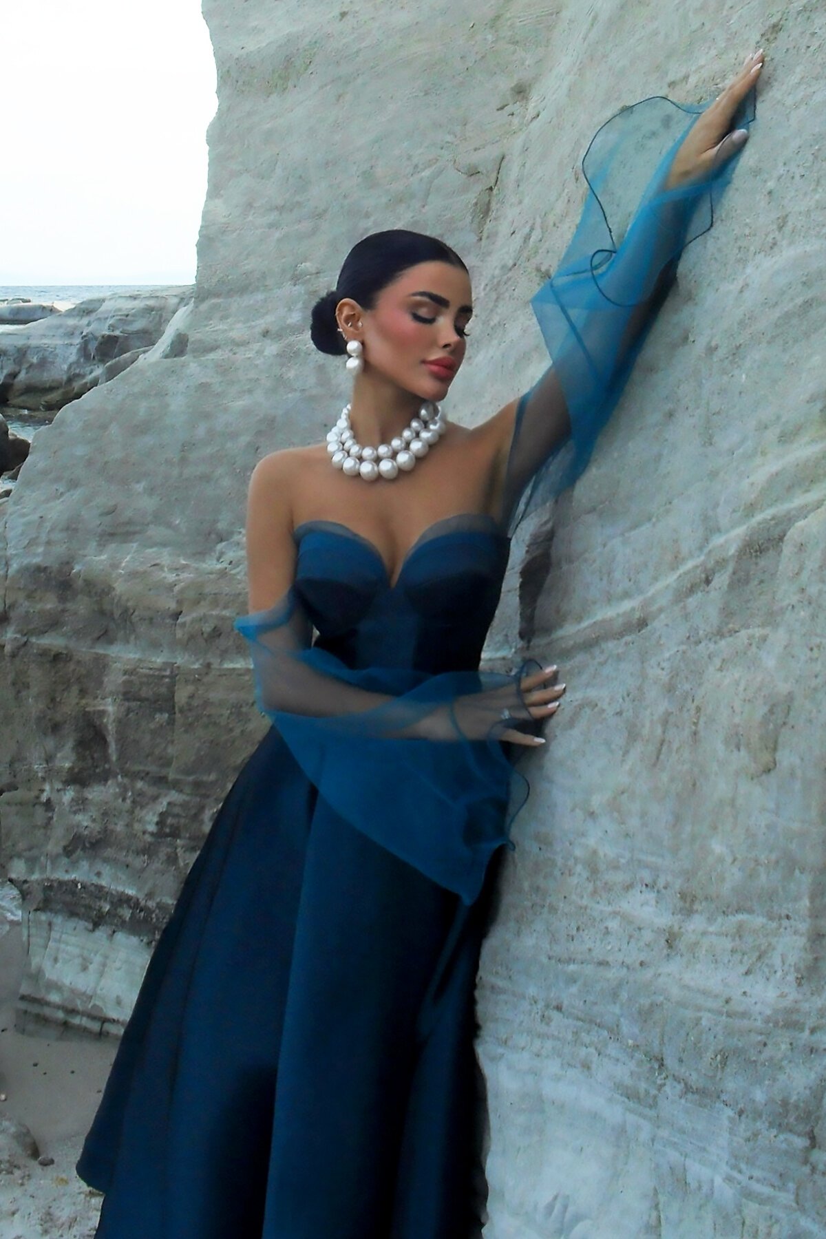 Kalp Yaka Tül Detaylı Elbise - 1818