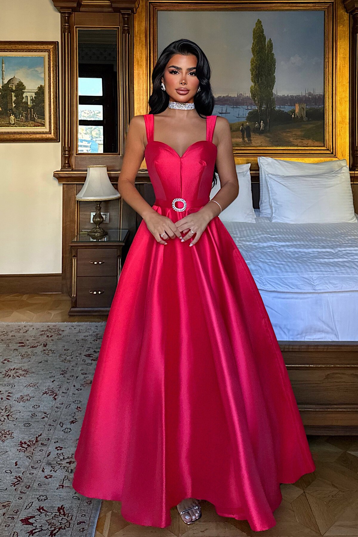 Kalp Yakalı Kemer Detaylı Midi Elbise - 1826