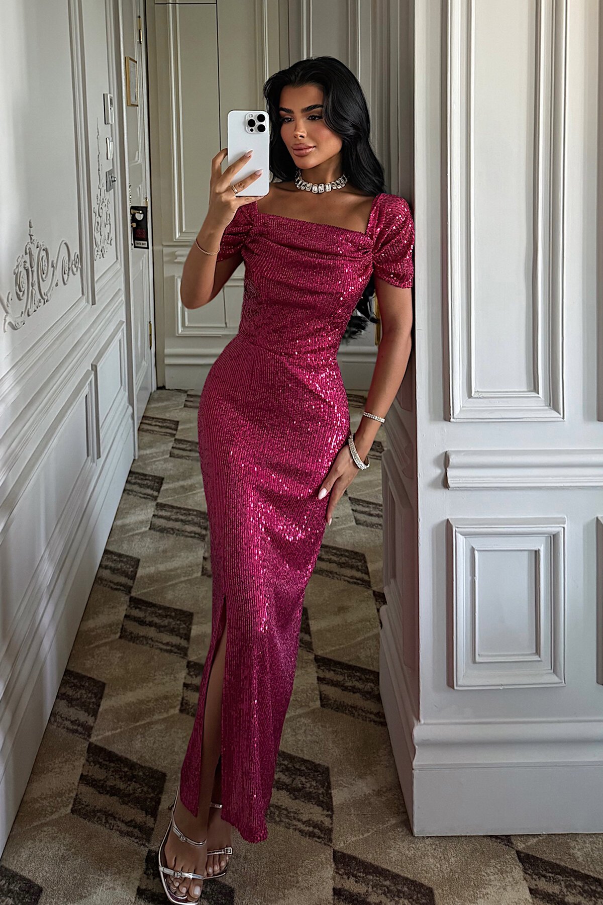 Kayık Yaka Payetli Yırtmaç Detaylı Elbise - 1708