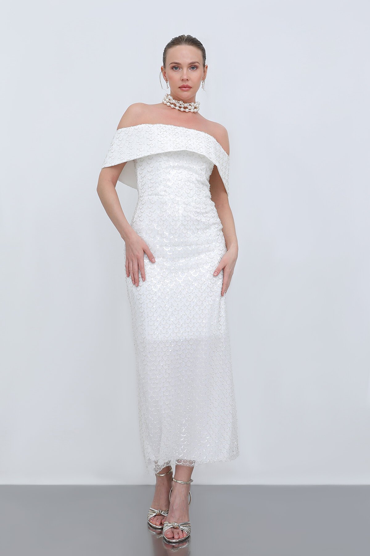 Kayık Yakalı Payetli Midi Elbise - 1808