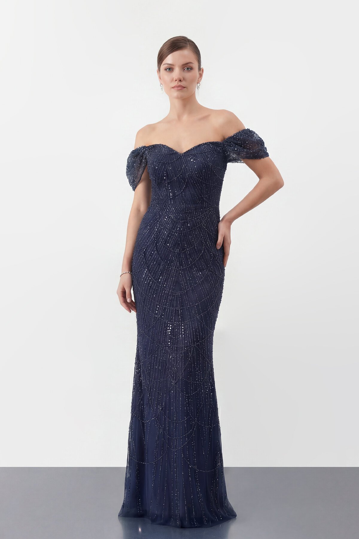 Omuz Açık Tül Kollu İşlemeli Uzun Abiye - 2132