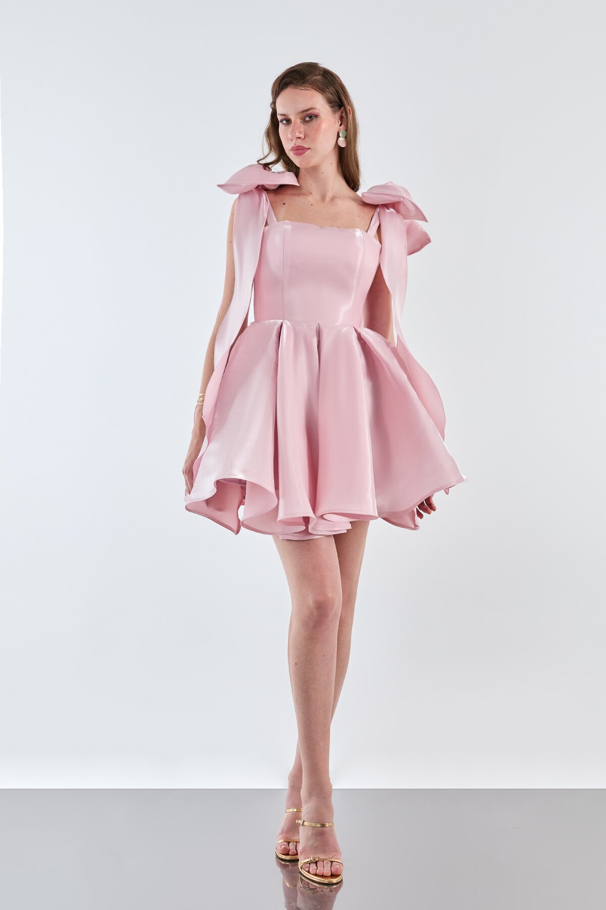 Omuzları Fiyonk Detaylı Mini Elbise - 1812