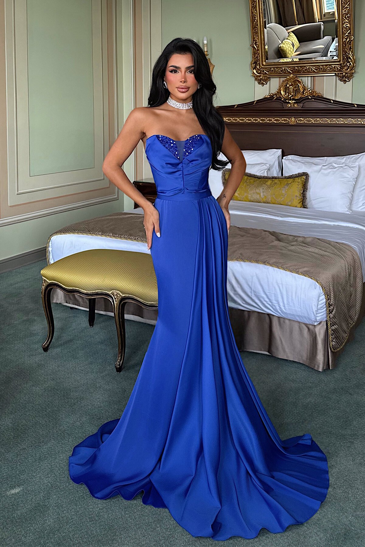 Straplez Taş Detaylı Yırtmaçlı Elbise - 1562