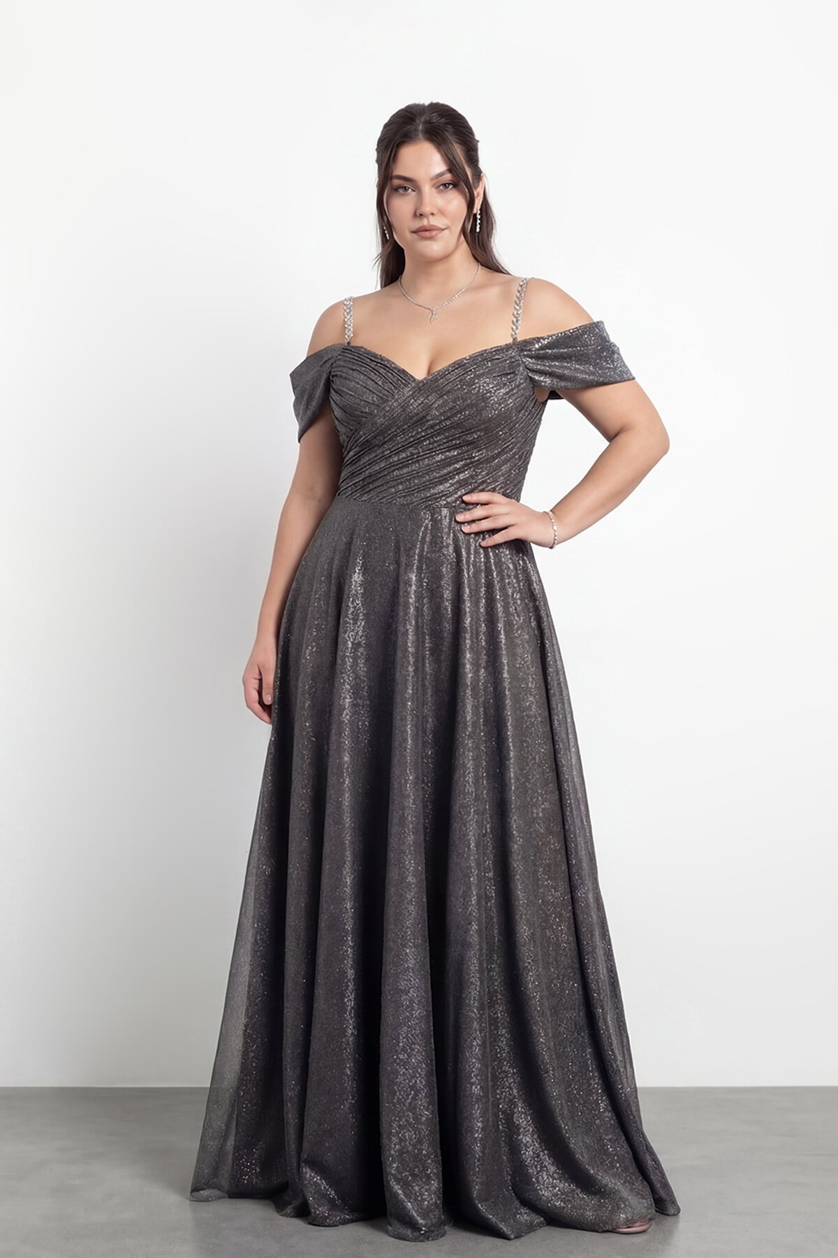 Taş Askılı Çapraz Büzgülü  Elbisesi - 2056