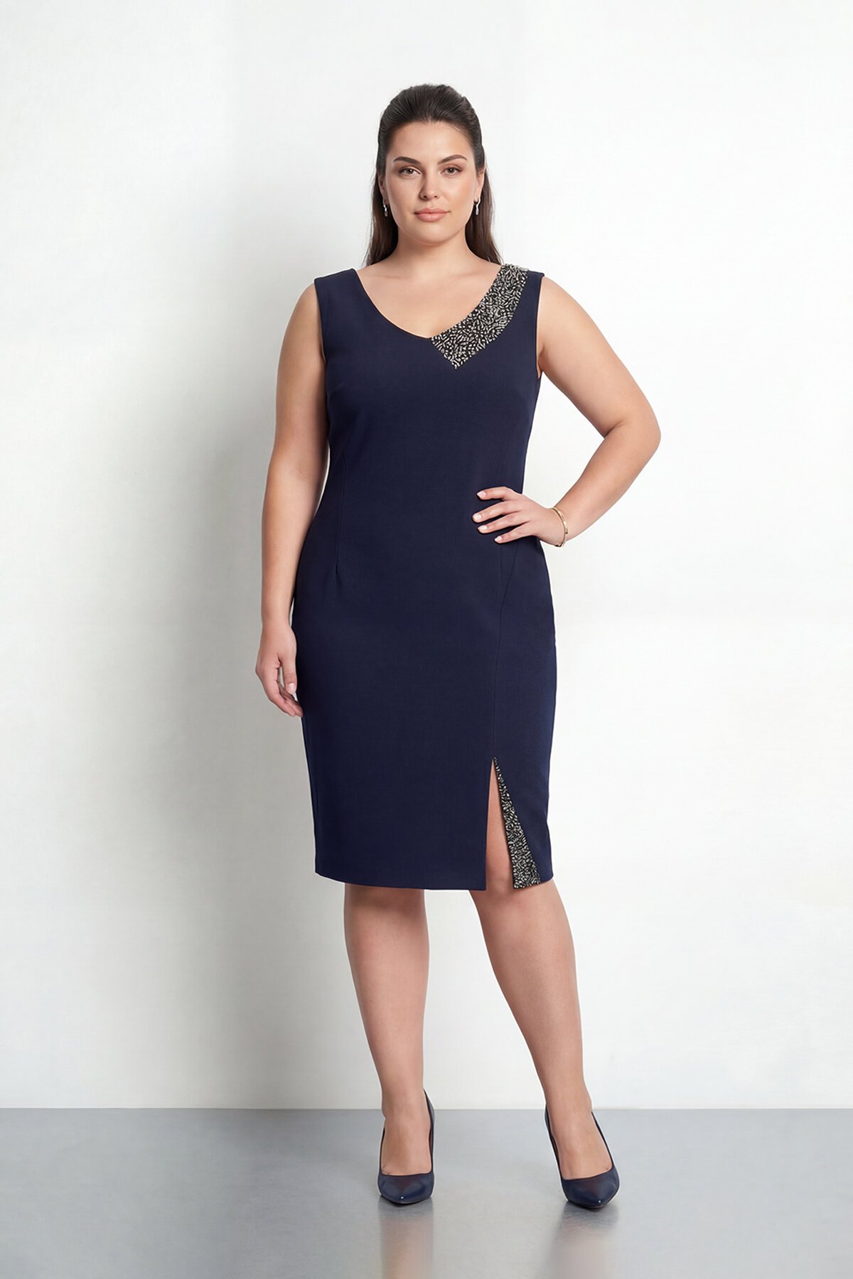 Taş Detaylı Asimetrik Büyük Beden Kalem Elbise - 2059