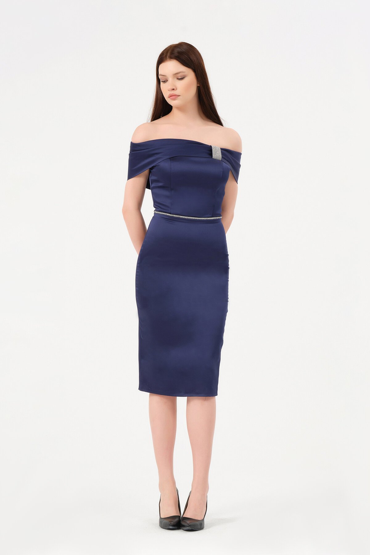 Taş Detaylı Kayık Yaka Midi Elbise - 1522