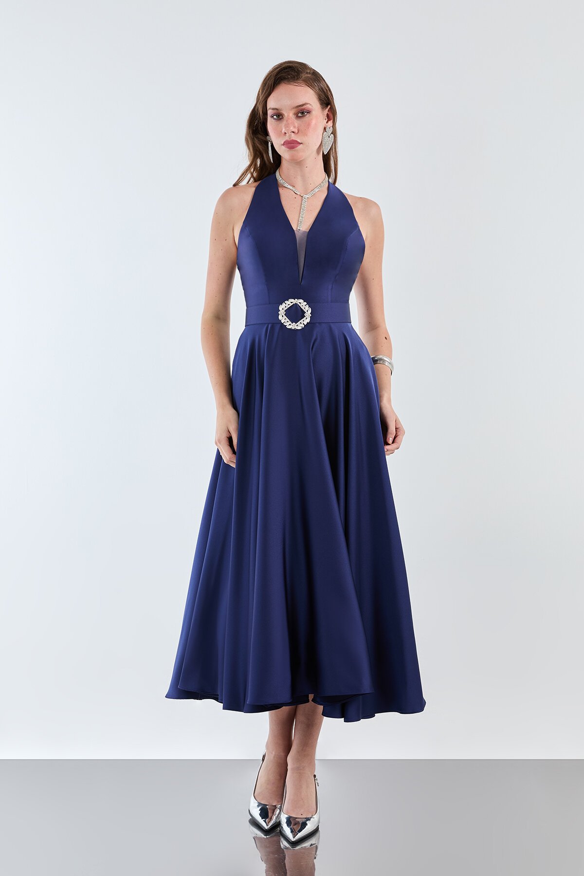 Taşlı Kemer Detaylı Halter Yaka Midi Elbise - 1970