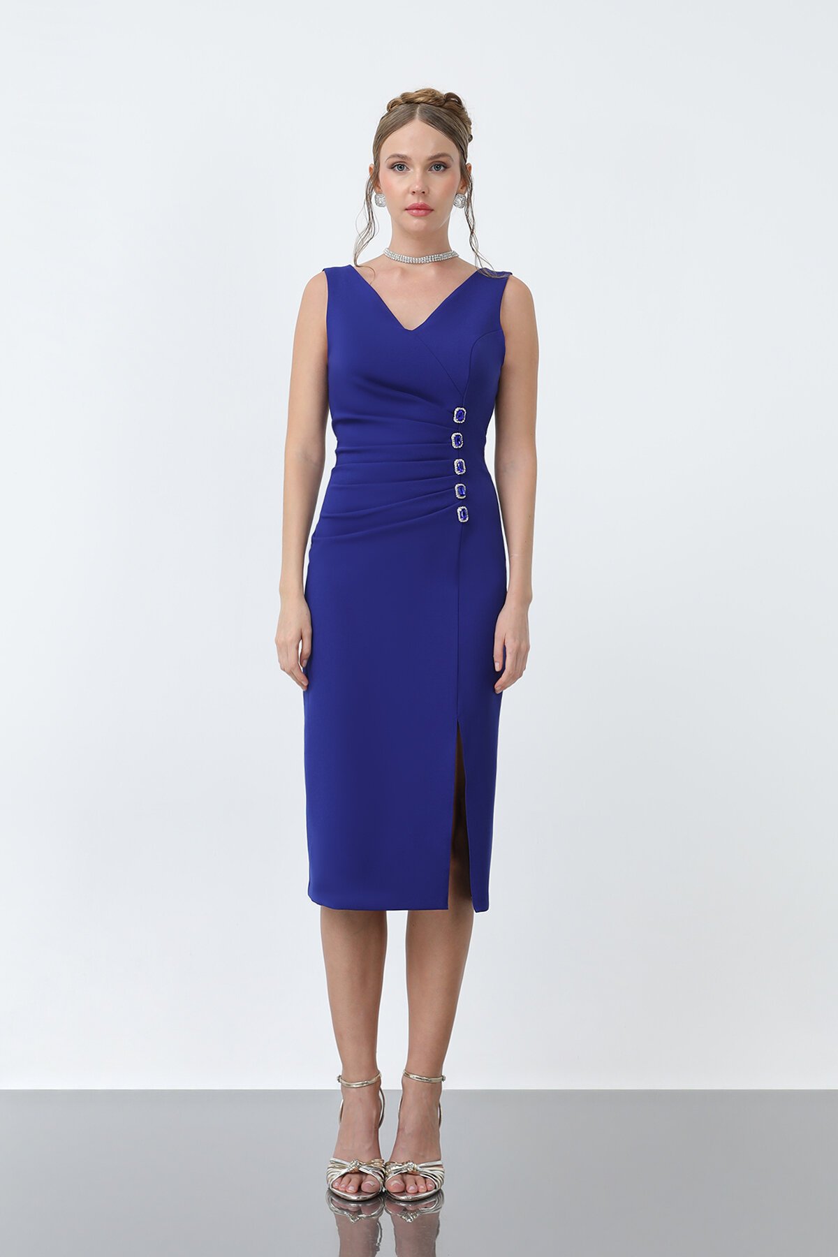 V Yaka Taş Detaylı Elbise - 1912