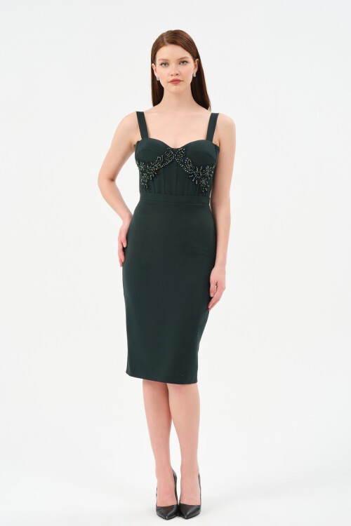 İşleme Detaylı Askılı Midi Elbise - 1536