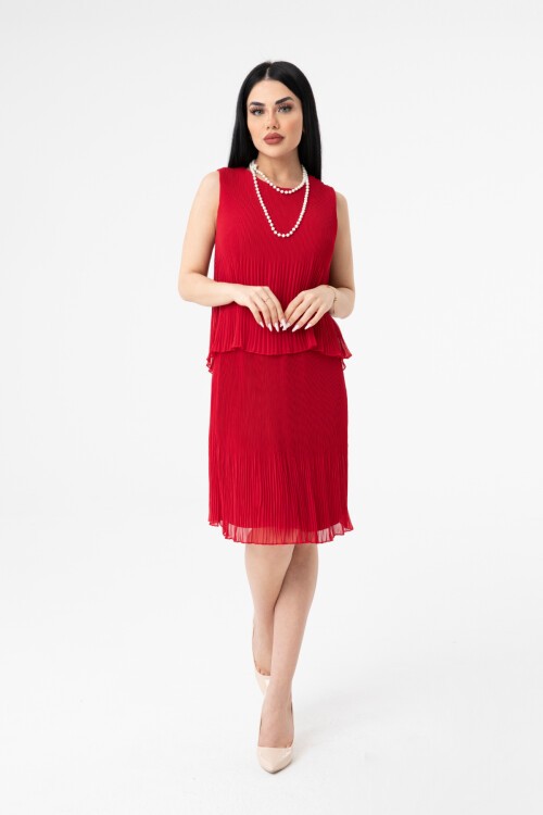 Kolye Detaylı Piliseli Midi Elbise - 653