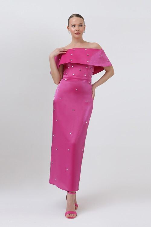 Taş İşlemeli Kayık Yakalı Elbise - 1796