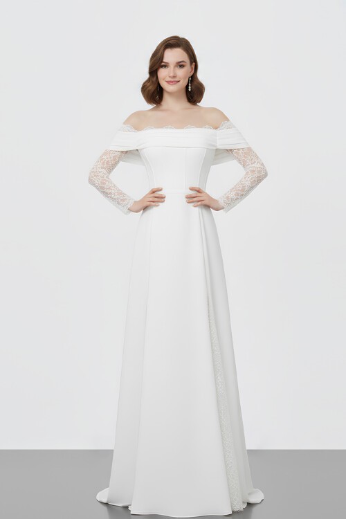 Dantel İşlemeli Yırtmaçlı Uzun Elbise - 2026