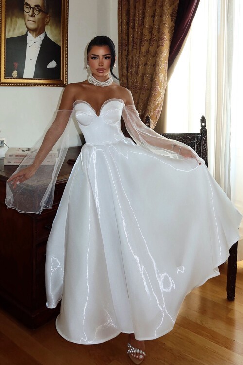 Kalp Yaka Tül Detaylı Elbise - 1818