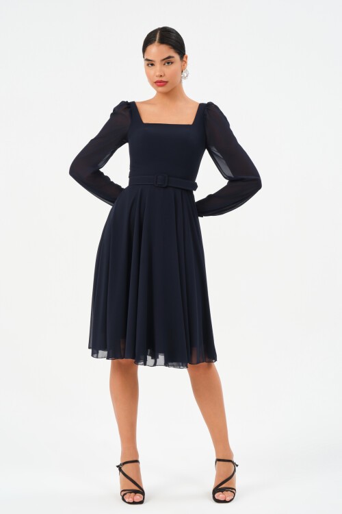 Kare Yaka Kemer Detaylı Midi Elbise - 1302