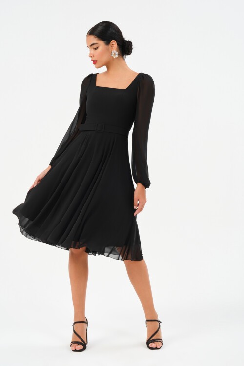 Kare Yaka Kemer Detaylı Midi Elbise - 1302