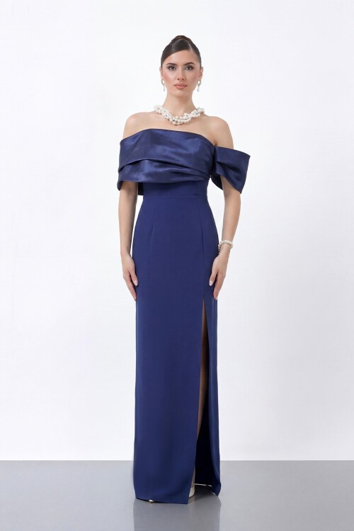 Kayık Yaka Yırtmaçlı Elbise - 1889