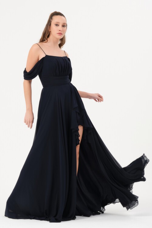 Omzu Düşük Yırtmaçlı Elbise - 1380