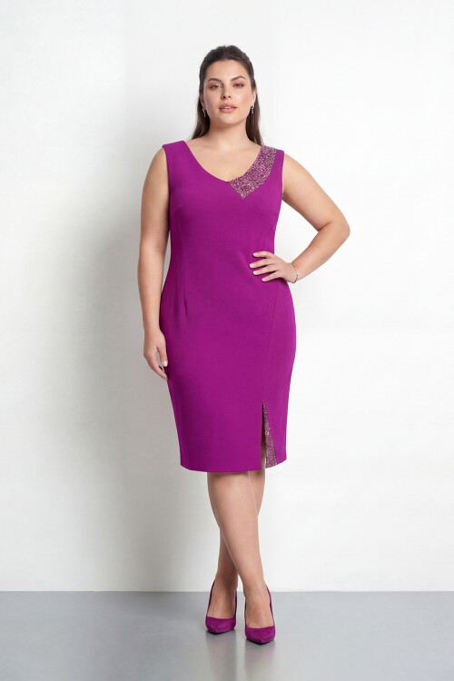 Taş Detaylı Asimetrik Büyük Beden Kalem Elbise - 2059