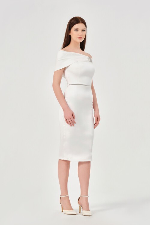 Taş Detaylı Kayık Yaka Midi Elbise - 1522