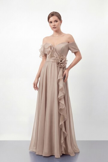 Gül Detaylı Volanlı Şifon Uzun Abiye - 1996