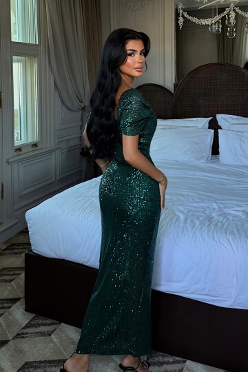 Kayık Yaka Payetli Yırtmaç Detaylı Elbise - 1708