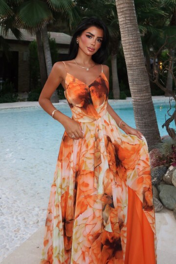 Yırtmaçlı İnce Askılı Desenli Elbise - 1833